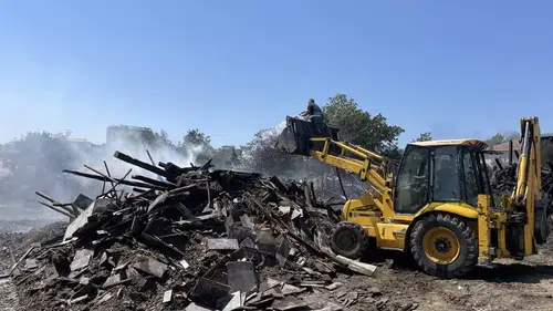 Amasya'da kereste deposunda çıkan yangın söndürüldü