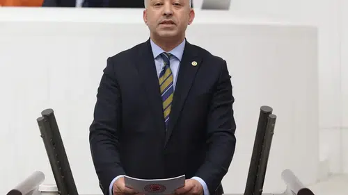 ‘Bir Meczup ‘1923 Kanlı Darbesi’ Demiş’
