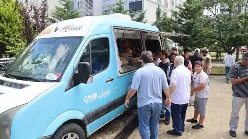 Canik Belediyesi vatandaşlara aşure ikramında bulundu