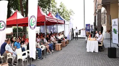 Giresun'da "Bilim Kafe" etkinliğinde kene ile bulaşan enfeksiyonlar anlatıldı