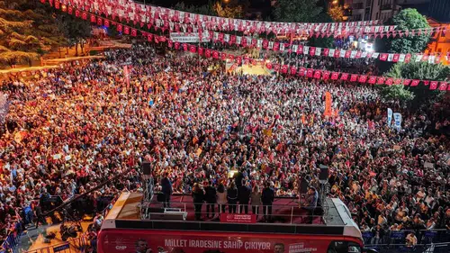 Amasya Mitingine Yoğun Katılım
