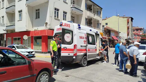 Osmancık’ta Otomobil İle Motosiklet Çarpıştı