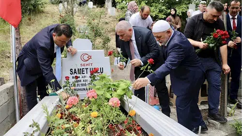 Trabzon'da 15 Temmuz şehidi mezarı başında anıldı