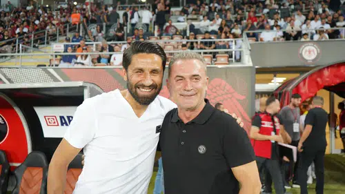 Hoca ve Öğrencisi Rakip Oldu