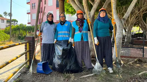 Alanya Belediyesi’nde kadınlar sahada