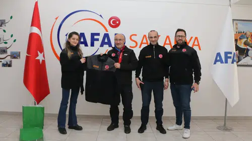 KAMPOFF off-road kulübü üyeleri orman yangını gönüllüsü oldu