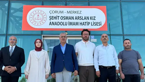 Gençlerle Bir Araya Geldiler
