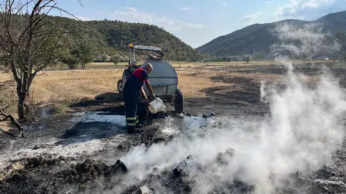 Tarlada Çıkan Yangın Söndürüldü