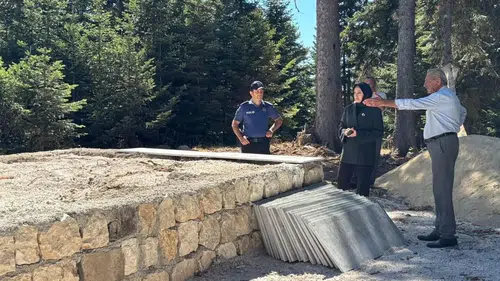 Ağlı Kaymakamı Büşra Çelebi, Alınca Gazi türbesini ziyaret etti