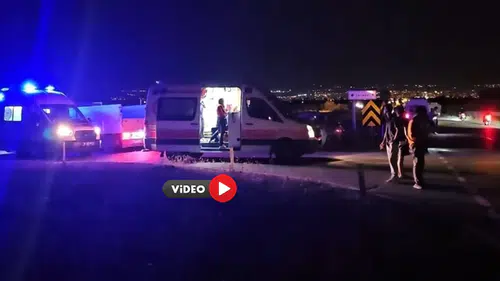 Pikapla Otomobil Çarpıştı