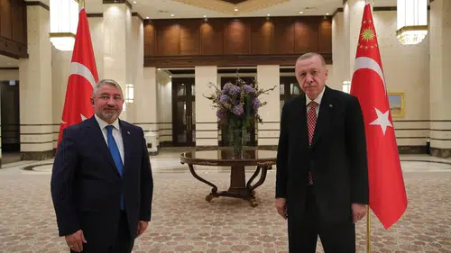 ‘Milletin İradesi Zirvede’