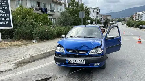 Gerze'de otomobilin devrilmesi sonucu 1 kişi yaralandı