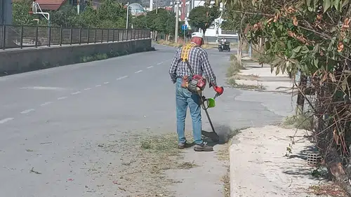 Osmancık'ta Park ve Caddelerde Yaz Bakımı Devam Ediyor