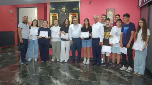 Merzifon’da LGS'de başarılı olan öğrenciler ödüllendirildi