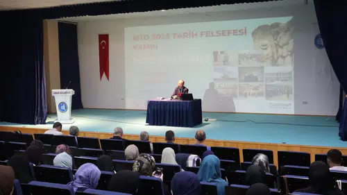 Demirkıran, Tarih Felsefesi Kampına Katıldı
