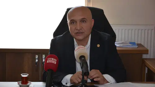 İYİ Partili Usta ve Yüksel, Sinop'ta gazetecilerin sorularını yanıtladı