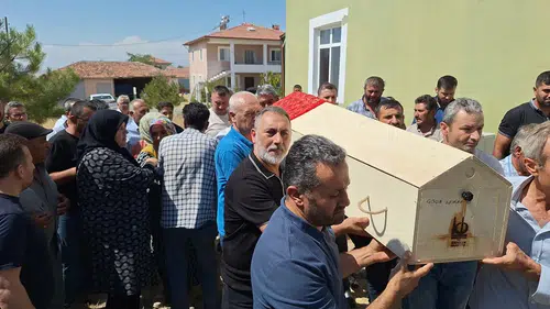 Kazada Ölen Aile Toprağa Verildi