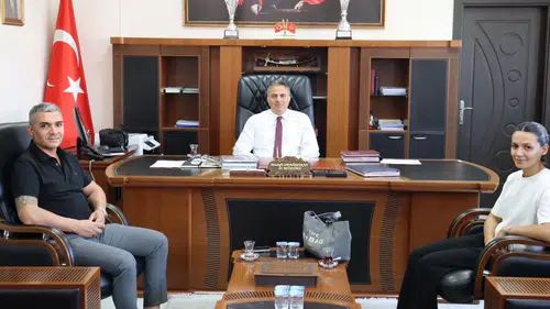 Gençlik ve Spor İl Müdüründen Yeni Gelen Öğrenciye Sıcak Karşılama