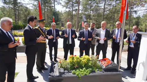 30 Ağustos’ta Şehitler Unutulmadı