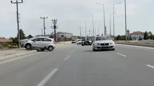 Kazaya, Sürücünün Öne Geçme Çabası Sebep Olmuş