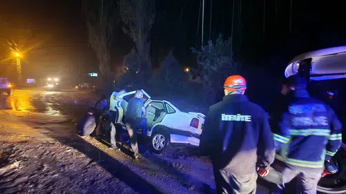 Yağmur Sonrası Araç Çamur Saplandı