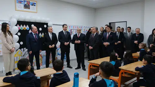 83 Bin Öğrenci Karne Heyecanı Yaşadı