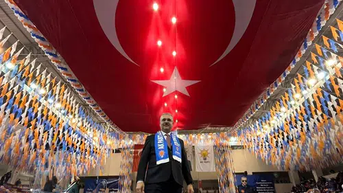 ‘O Bayrak Şehitlerimizin Emanetidir’