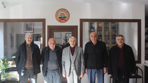 Emeklilerden Ekonomik Çıkmaz ve Zam Tepkisi