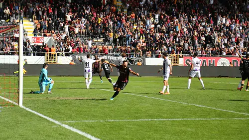 Gözler Golcülerin Düellosunda Olacak