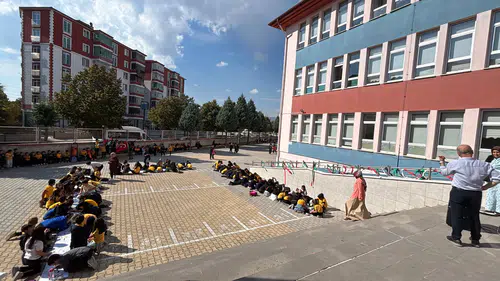 Minik Yürekler Filistinli Kardeşleri İçin Attı