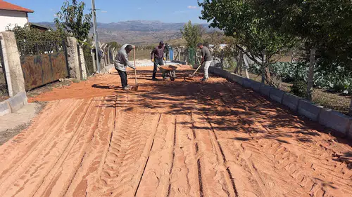 Laçin’de Sokaklar Kilit Taşıyla Güzelleşiyor
