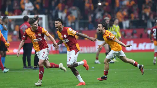 Derbi Bir İlki de Beraberinde Getirdi!
