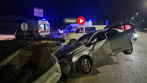Otomobil ile Minibüs Çarpıştı