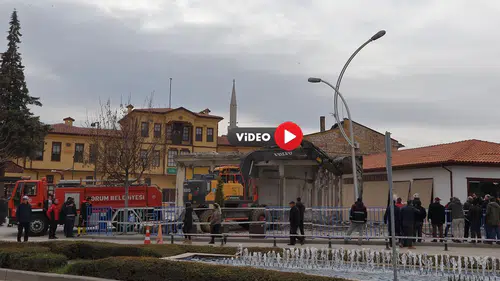 Tarihi Kent Meydanı'nda Son Engel De Kalkıyor