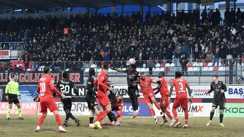 Kötü Zemin, Kötü Futbol, Kötü Sonuç: 3-1