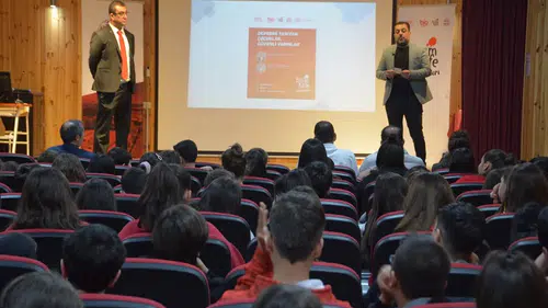 Felaketin Yıl Dönümünde Öğrencilere Deprem Eğitimi