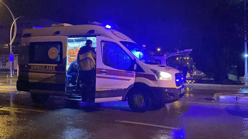 Gazi ve Fatih Caddesi Kesişiminde Kaza