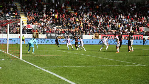 Kırmızı-Siyahlıların 16 Mart Mucizeleri “Yok Artık” Dedirti