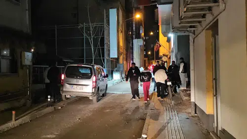 ‘Yan Bakma’ Kavgasında Bıçaklar Konuştu