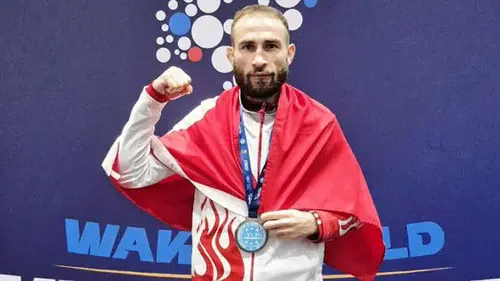 Dünya Şampiyonu Tekrar Ringe Çıkacak