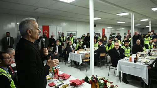 Bakan Uraloğlu, Özgür Özel’e Çorum’dan Bu Sözlerle Cevap Verdi