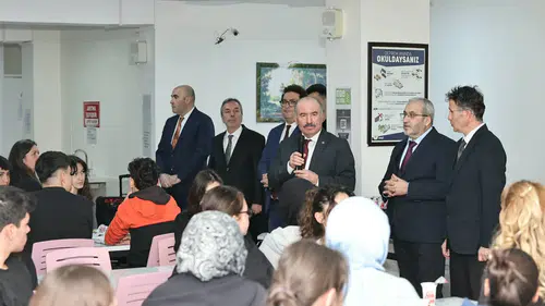 Öğrencilere Vali Sürprizi