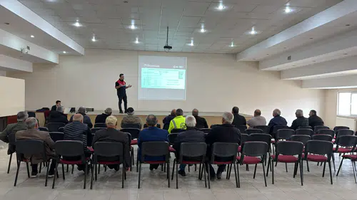 Çiftçilere Tarımsal İlaç Kullanımı Anlatıldı