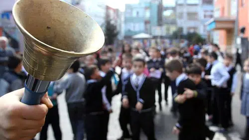 Okullardaki Saldırılar Sonrası Karar Verildi