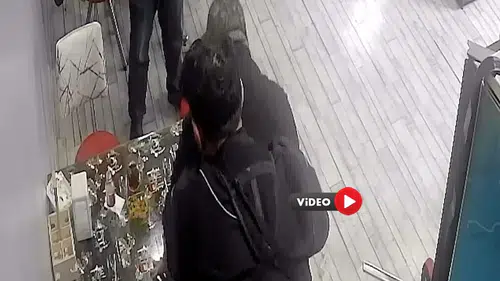 Çilek Yerken Boğuluyordu, Kurye Böyle Kurtardı