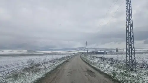 Bahar Beklerken Nisan’da Kar Yağışı Devam Etti