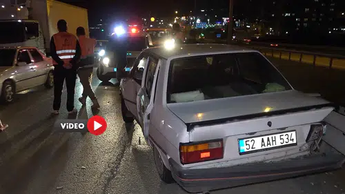 TIR İle Otomobil Çarpıştı: 3 Yaralı