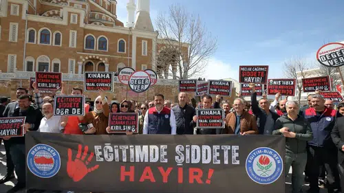 Okul Saldırısında Vefat Edenler İçin Gıyabi Cenaze Namazı
