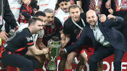 Şampiyonluk Sonrası Kulüpten İlk Açıklama: Yeni Sezon Hedefi Ne ?