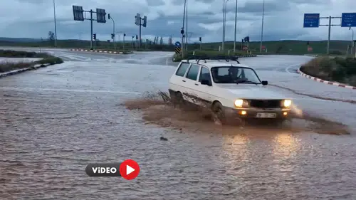 Kuvvetli Sağanak Su Baskınlarına Sebep Oldu